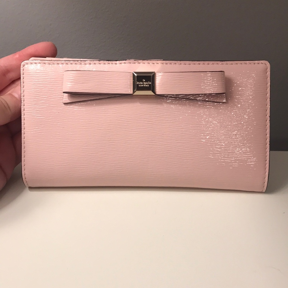 Pink Kate Spade Bow Wallet